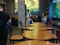 大堂-星巴克臻选(深圳皇庭广场分店)