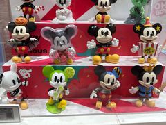 -泡泡玛特POPMART(上海环球港店)