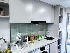 -东方体育中心(地铁站)