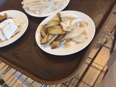 -天宜隆蘑菇宴火锅(石景山旗舰店)