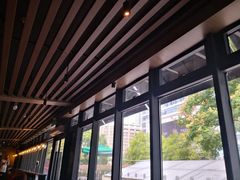 -星巴克(西藏路店)