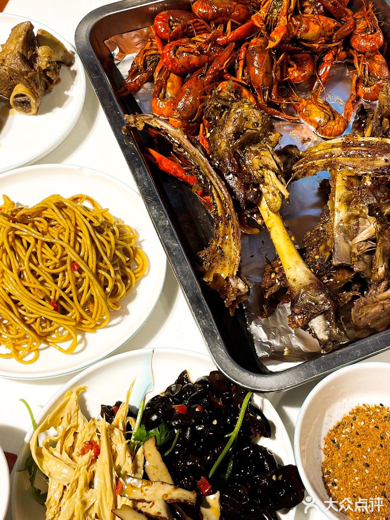 人均100不到|||自助烤全羊[调皮]我怕是要吃吐了