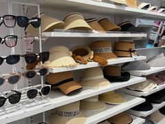 -名创优品(海珠乐峰广场店)