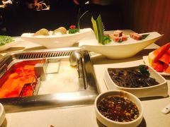 -海底捞火锅鲜切牛肉主题店(长寿路店)