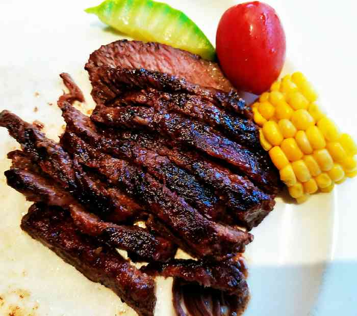 莱慕客牛排西餐厅-"服务不错,环境可以,物美价廉."-大众点评移动版