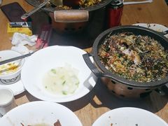 -聚鑫朋酸菜肥肠(文艺路口店)