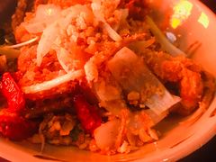 -Cuc Gach Quan Restaurant