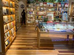 -猫的天空之城概念书店(印象城购物中心店)