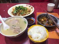 老妈蹄花-易老妈蹄花.特色川菜(人民公园总店)