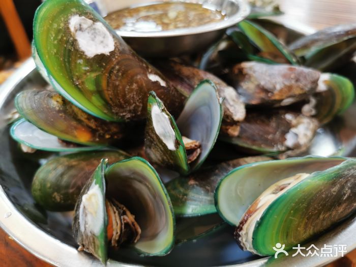 小肥大排档-蒜蓉蒸青口-菜-蒜蓉蒸青口图片-广州美食-大众点评网