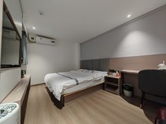 -麦禾酒店(十全街苏州大学店)
