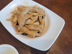 -赶海部落海鲜城(海阳路店)