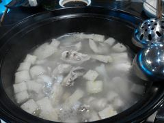 -东椰·海南椰子鸡火锅(朝阳门店)