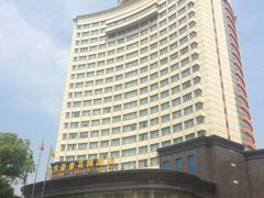 -东方豪景花园酒店·怡景旋转餐厅