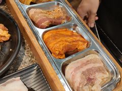 四种口味的五花肉拼盘-高丽苑韩国烤肉(海昌路旗舰店)