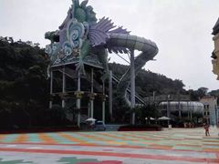 -平湖九龙山乐满地水上乐园