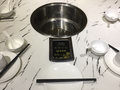 -德兴show鲜·蒸汽海鲜火锅餐厅(格创悦里店)
