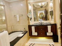 -广州富力丽思卡尔顿酒店