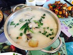 -泸沽肴(泸沽湖大洛水村农村信用社旁店)