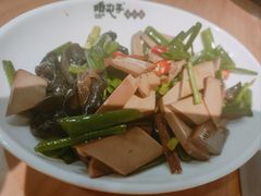 -咱屯子铁锅炖直营店(保利店)