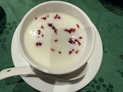 -龙凤荟·传统粤菜点心(新天地店)