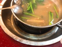 -老石黑山羊毛驴肉火锅(金凯广场店)