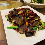 猪耳朵，牛头肉，凉粉，都不错，西湖牛肉羹，肚丝汤