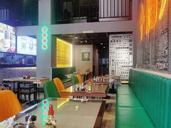 -七爷清汤腩·港式茶餐厅(世博店)