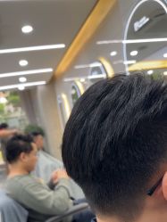 -七分屋LA·烫发·染发·剪发