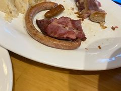 脆烤猪膝配德式酸菜、面包丸-巴伐利亚啤酒坊(意式风情街店)