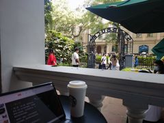 -星巴克臻选(广州沙面店)