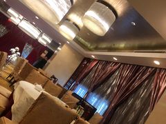 -锦龙国际酒店(天津奥体中心华苑地铁站店)