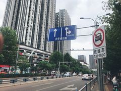 -黄桷坪涂鸦艺术街