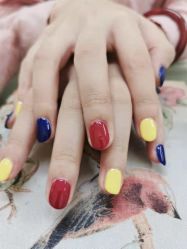 -瞬滢日式美甲舍