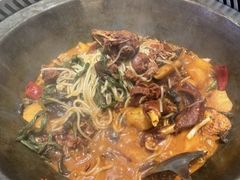 -山河屯铁锅炖鲜鹅·东北菜(开发区一店)