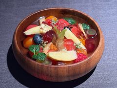 薄荷接骨木花渍当季水果-美美九席·湖景餐厅(李公堤店)