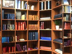 -宇翔服饰(双井桥东首城国际店)