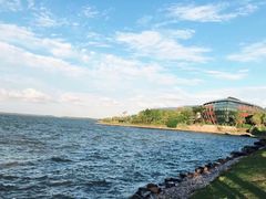 -上海滴水湖皇冠假日酒店