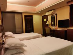 -维也纳酒店(罗湖口岸国贸东门店)