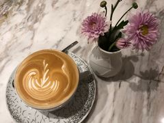 拿铁咖啡-théATRE 茶聚场(王府中環店)