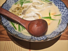 -荣家黄鱼面(前滩太古里店)