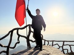 -罗田薄刀峰风景区