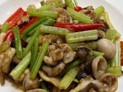 -巧克力渔家.小船海鲜胶东菜(万平口店)