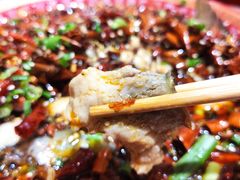 沸腾水煮鱼-东来菜馆•手抓海鲜家常菜•海鲜锅贴(鸽子窝店)