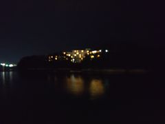 -饮湖威士忌鸡尾酒吧