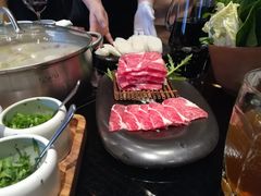 顶级肥牛-官也街澳门火锅(新源里店)