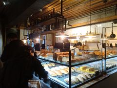 面包甜点陈列柜-仙峰天然面包(迎宾路店)