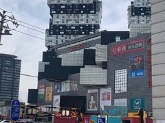 -资和信百货商场