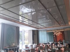 -深圳国际会展中心希尔顿酒店(前海华发冰雪世界店)