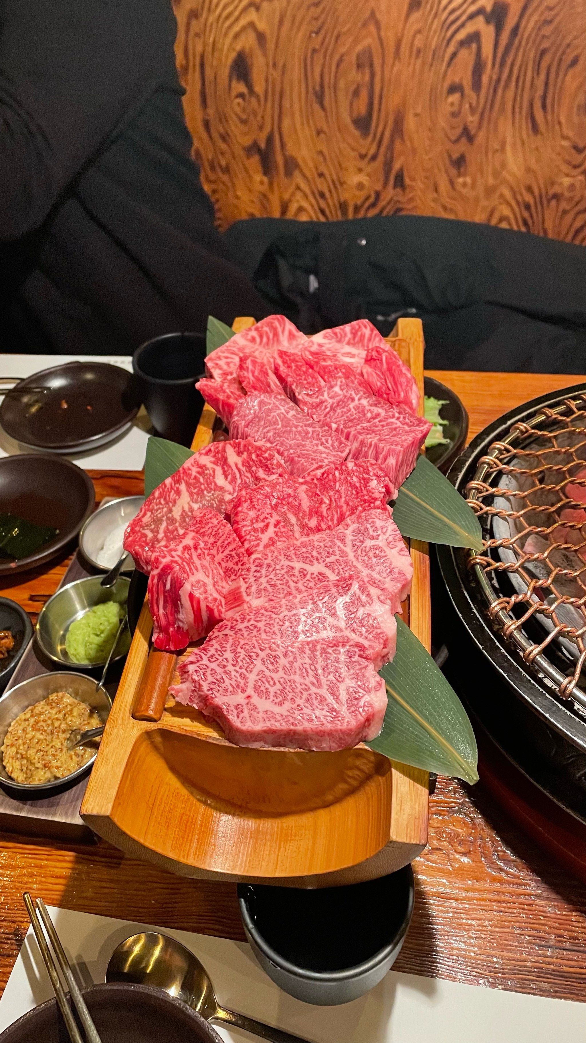 韩牛#首尔美食#首尔烤肉超级棒,超级好吃